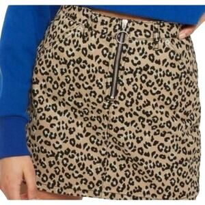 Topshop Moto leopard print denim mini skirt zip closure size 2